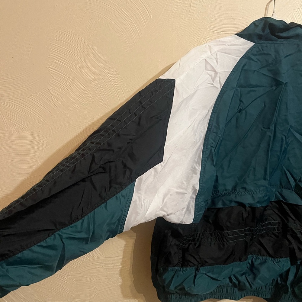 Nike vintage 90s green black white windbreaker